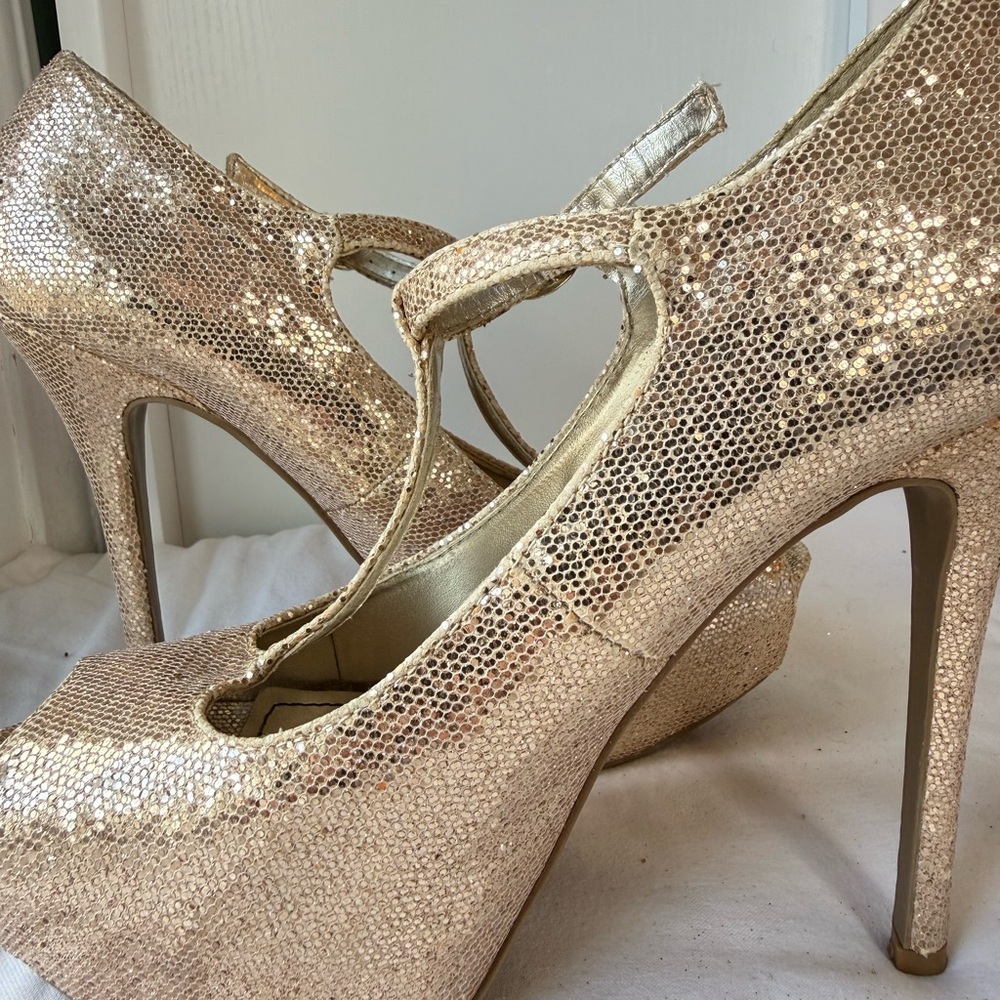 Steve Madden Glittering Gold Platform Heels